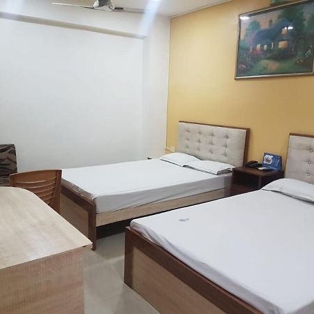 Jimmy Guest House Колката Екстер'єр фото