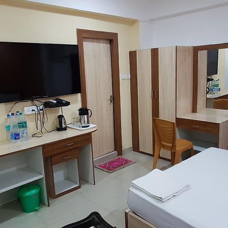 Jimmy Guest House Колката Екстер'єр фото
