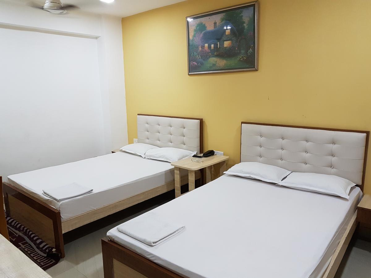 Jimmy Guest House Колката Екстер'єр фото
