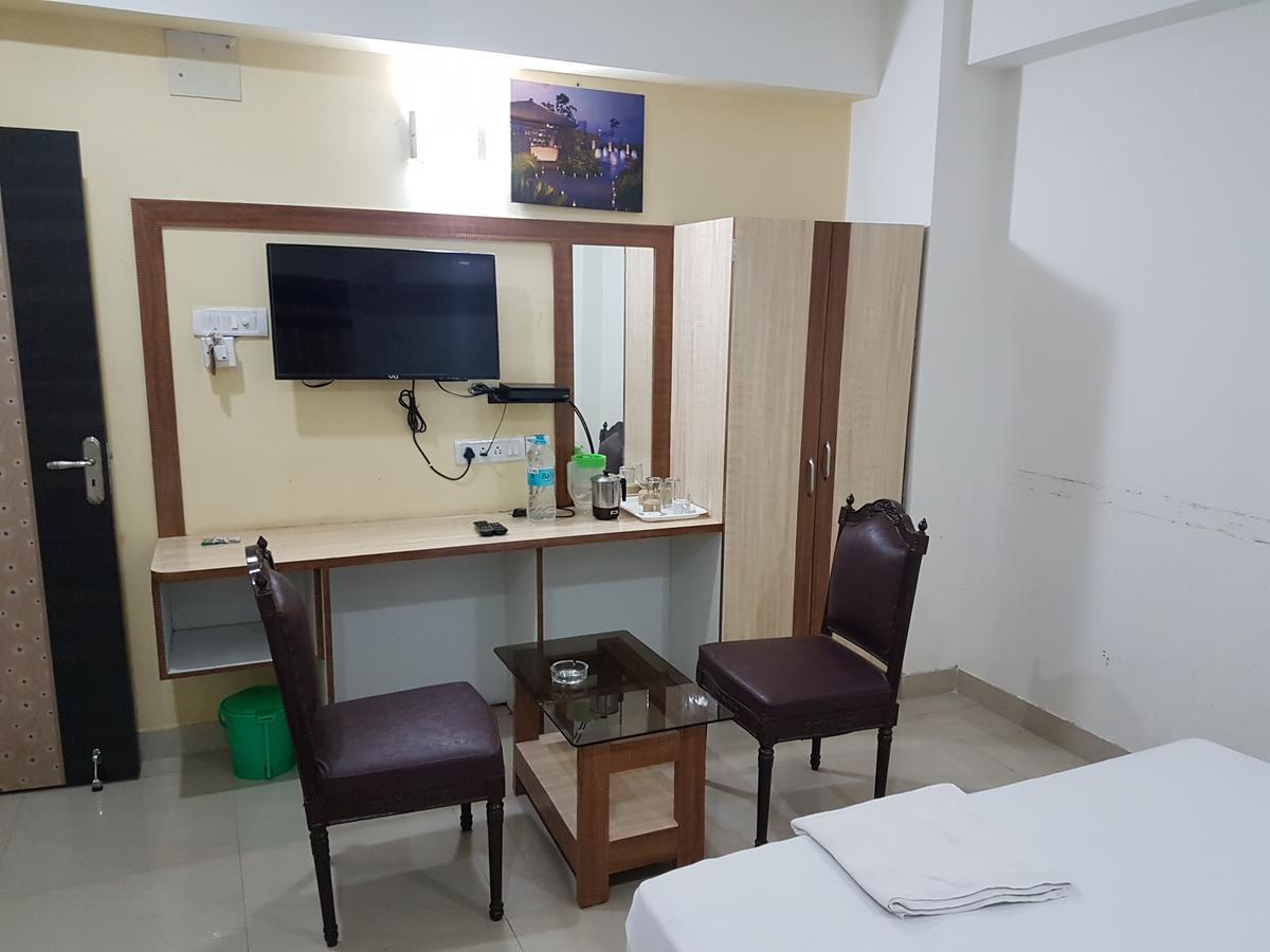 Jimmy Guest House Колката Екстер'єр фото