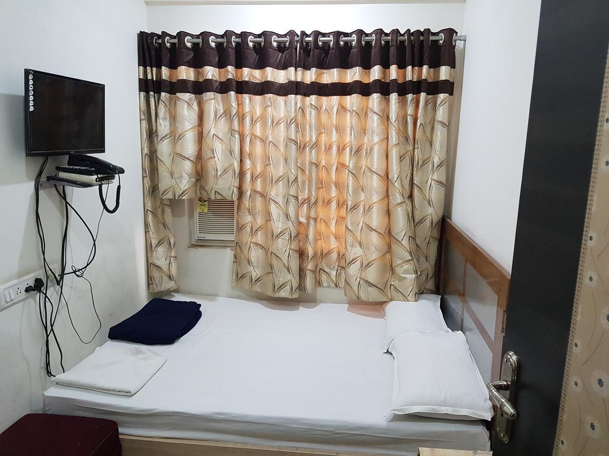 Jimmy Guest House Колката Екстер'єр фото